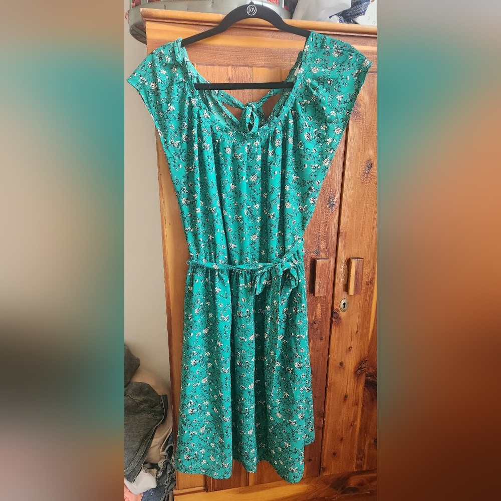 LC Lauren Conrad Green Midi Dress